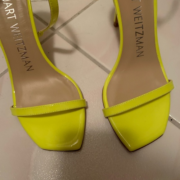 Stuart Weitzman Nudistcurve 100 Neon Green Stilettos - Picture 6 of 8